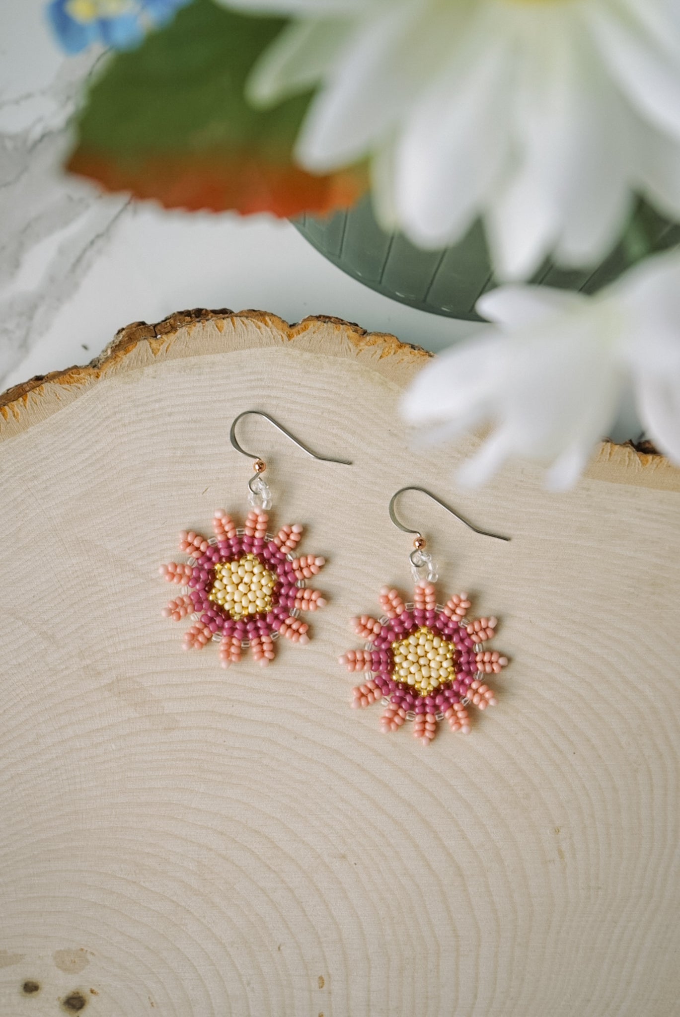 Blush sunburst blossoms