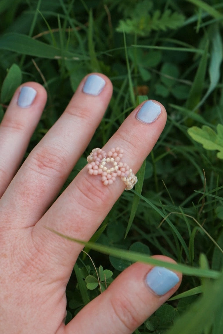 Blush cinque ring (7)