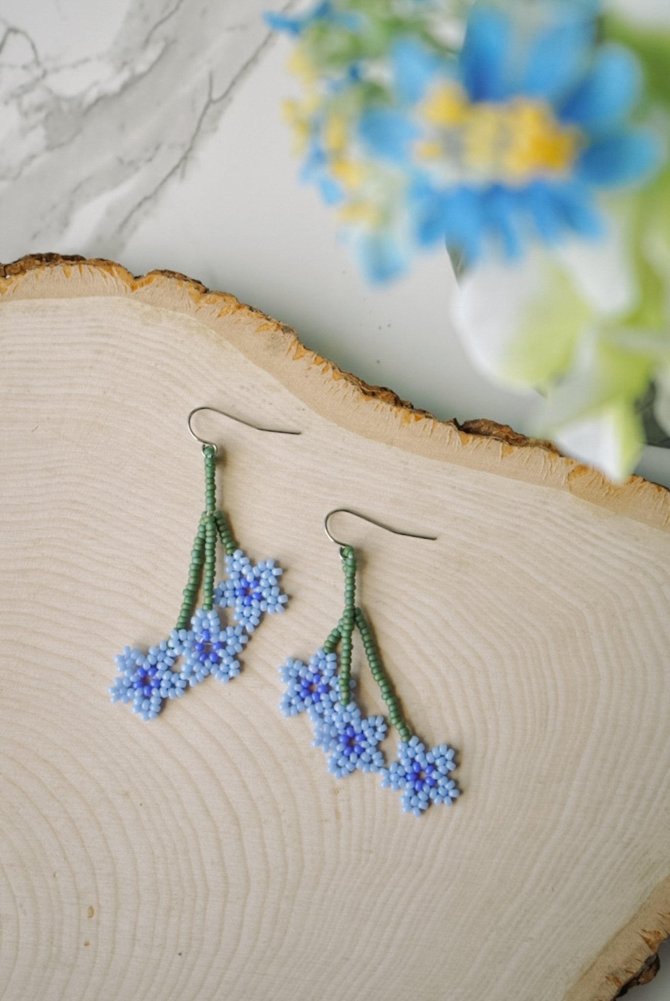 Cornflower blue clusters