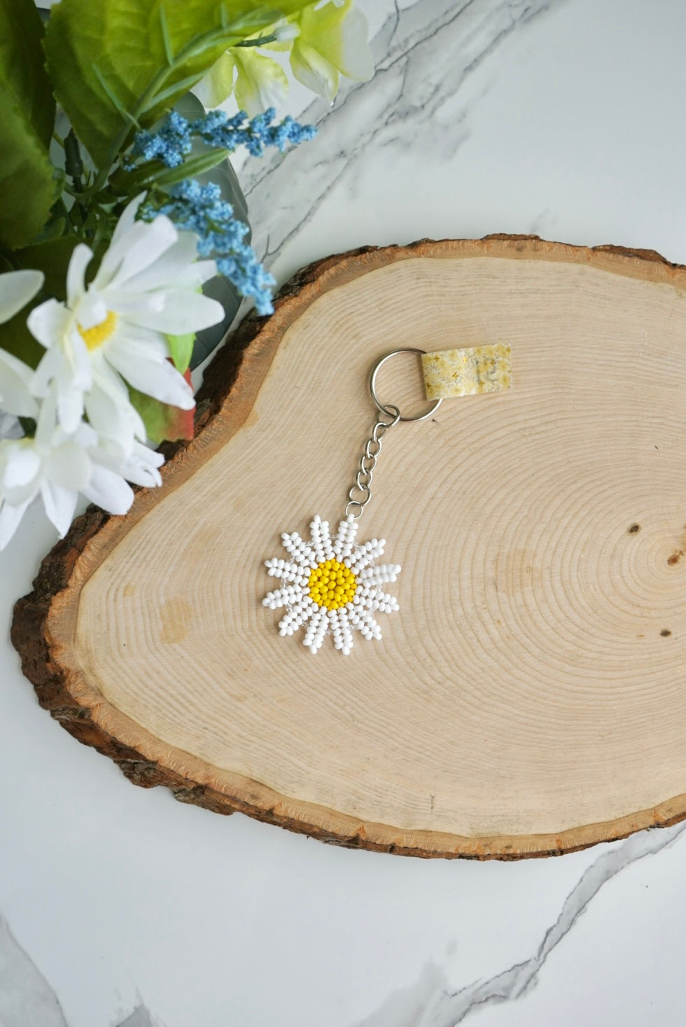 Daisy keychain