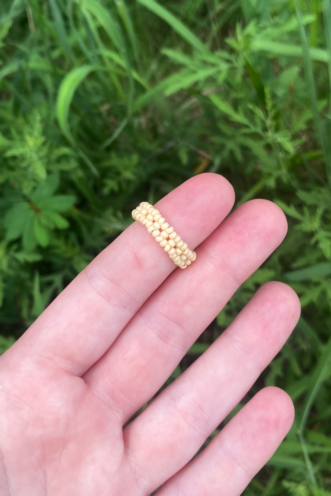 Fuchsia and wheat cinque ring (6)