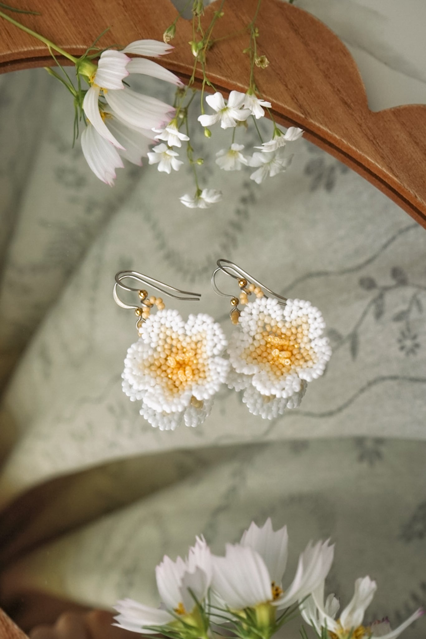 Honey bloom earrings