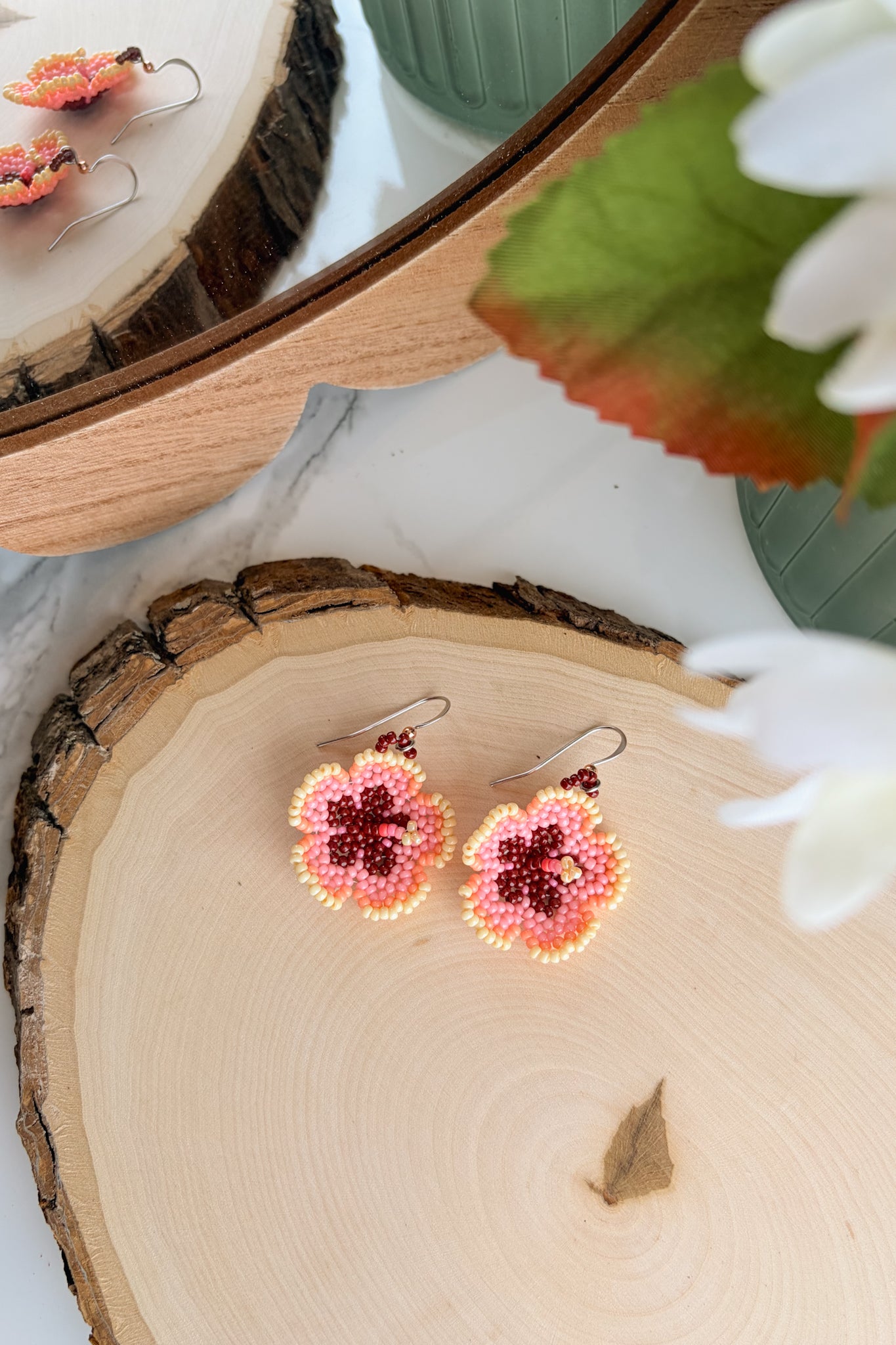 Peachy hibiscus blooms (B)