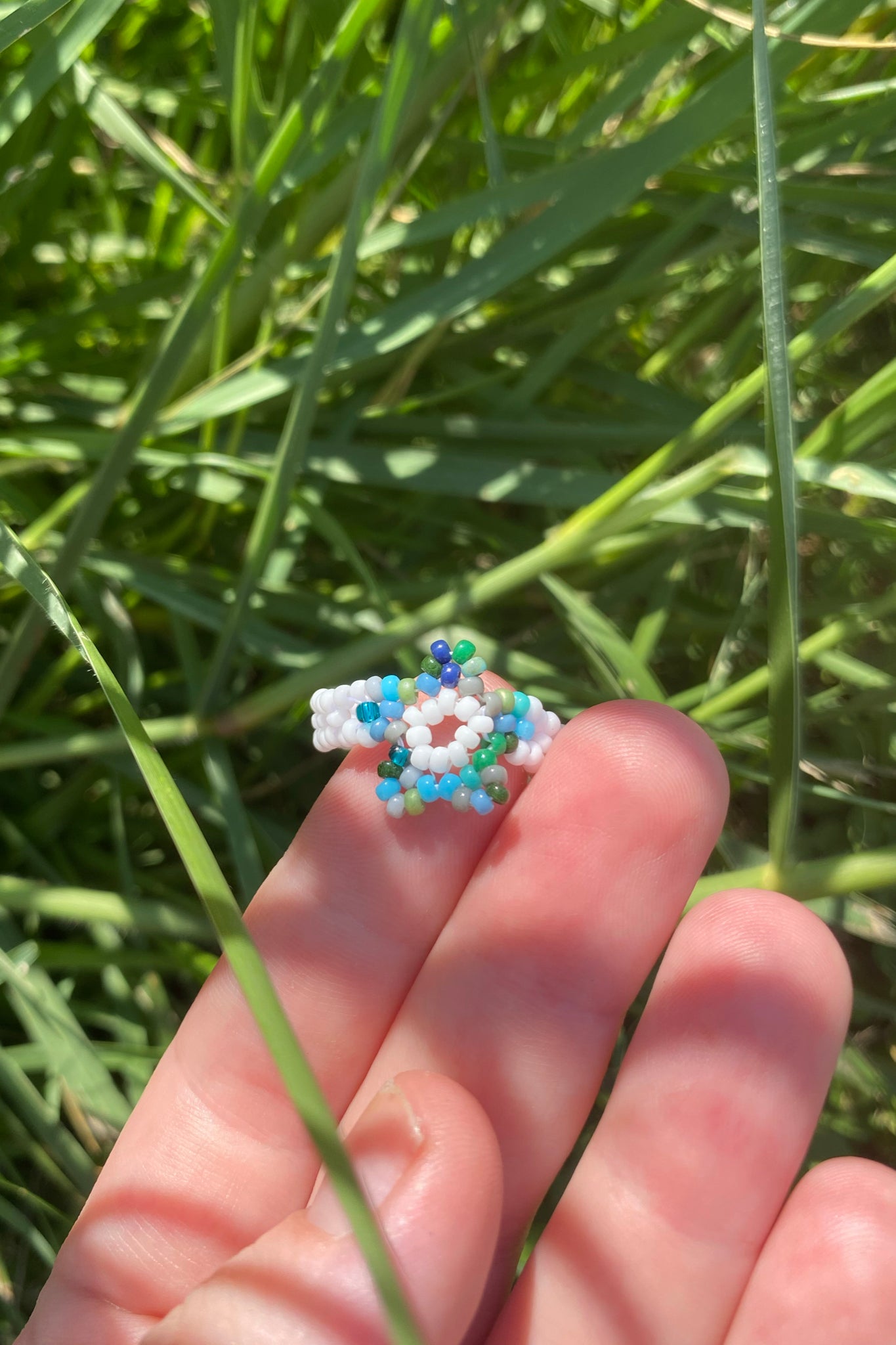 White riverbed cinque ring (7.5)