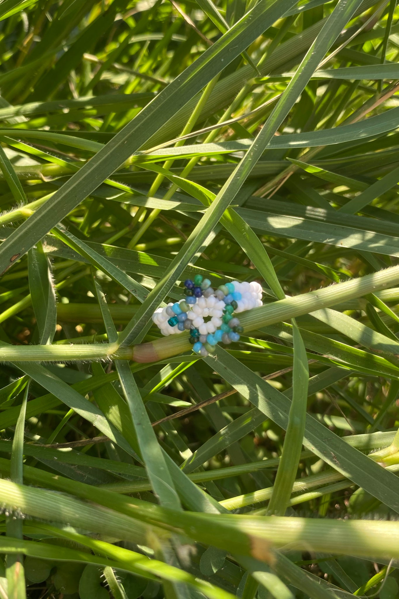 White riverbed cinque ring (7.5)