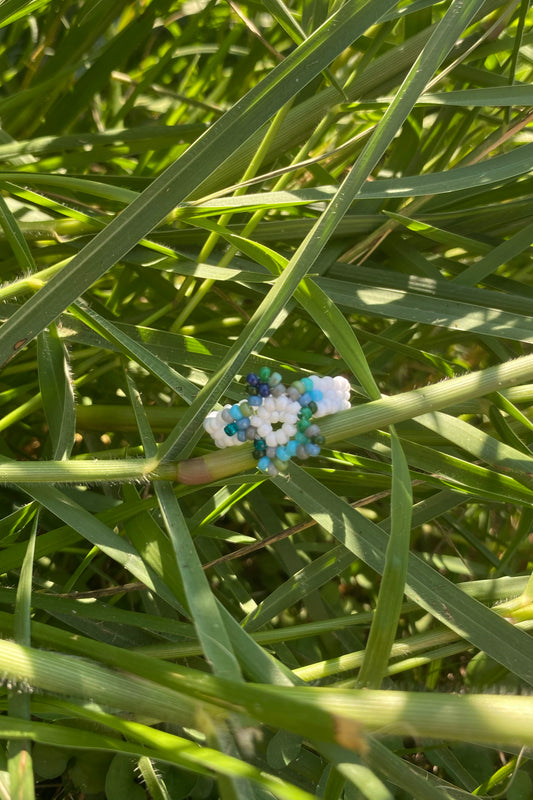 White riverbed cinque ring (7.5)