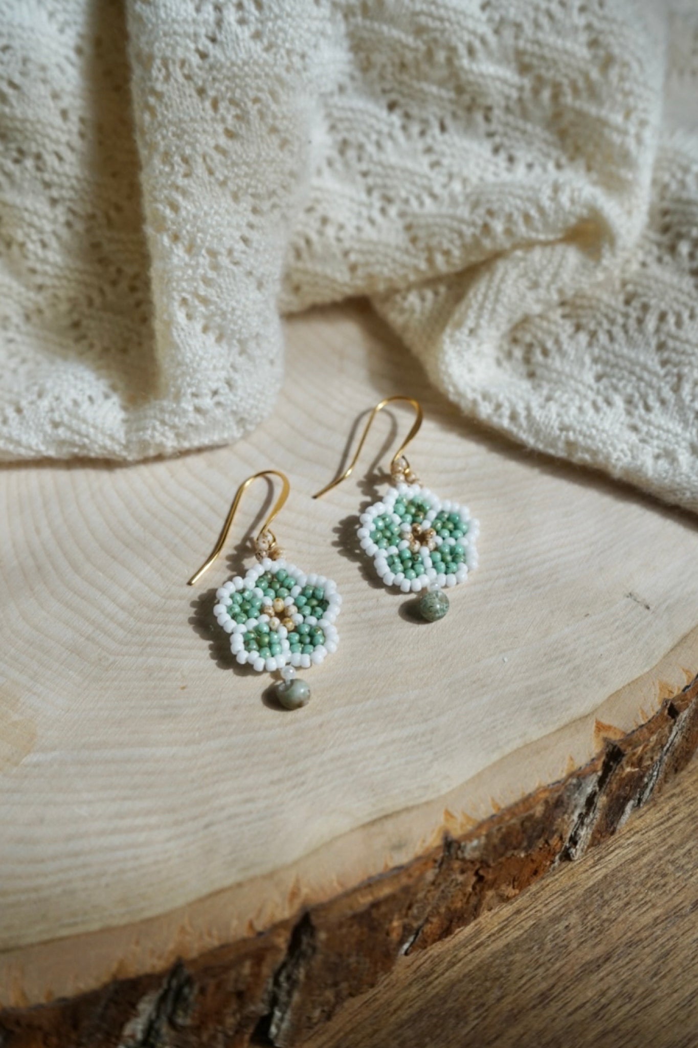 Turquoise mist petals