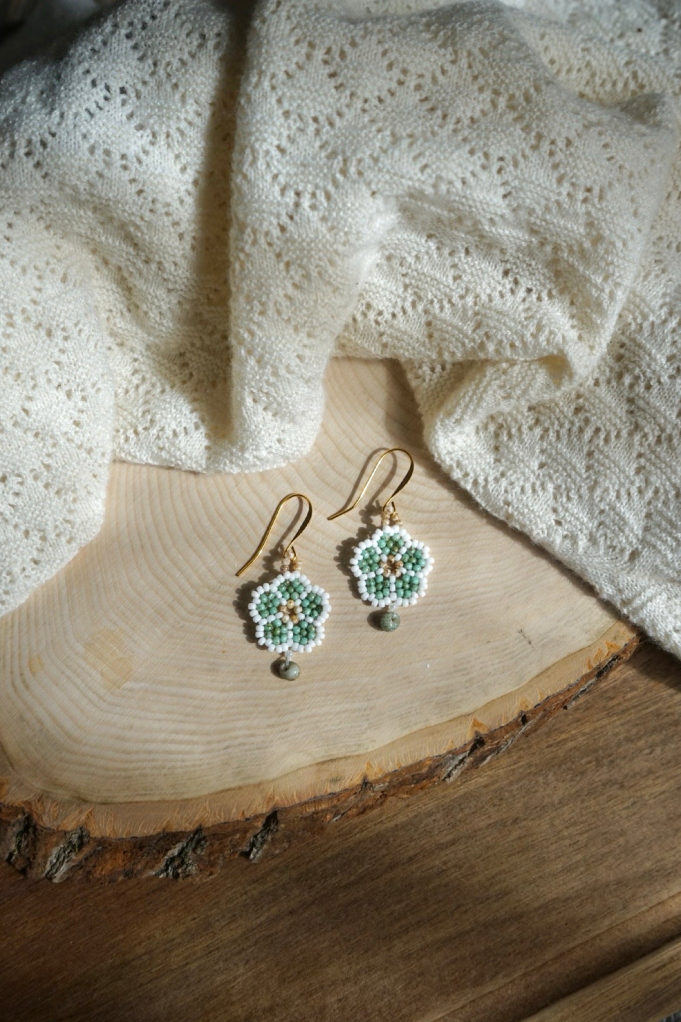 Turquoise mist petals