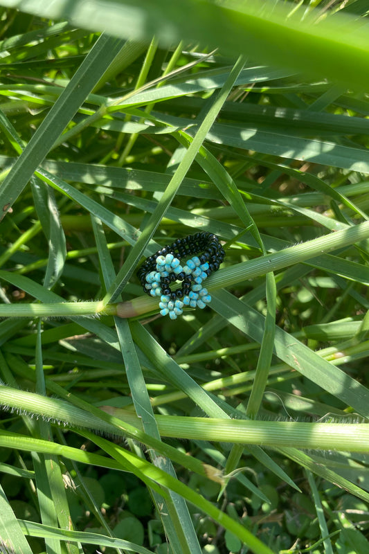 Turquoise and black cinque ring (7)