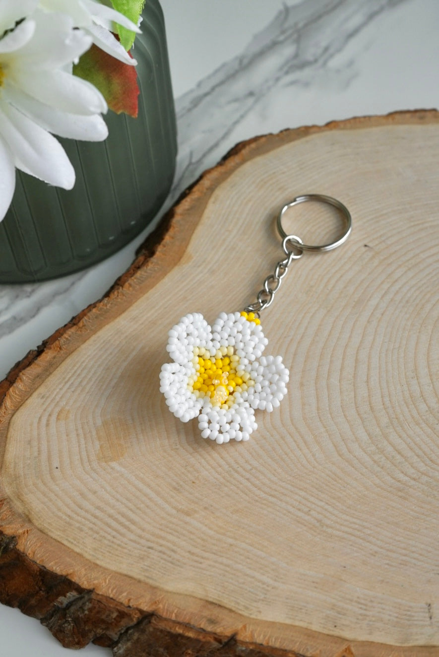 White hibiscus flower keychain