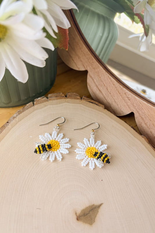 Yellow honeybee daisies